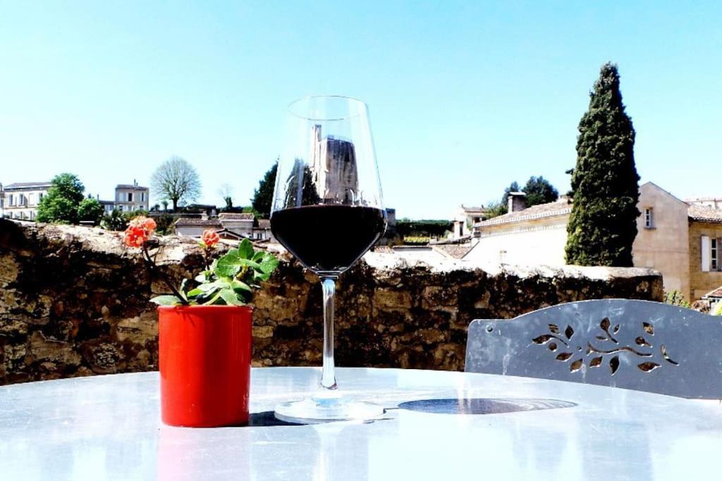 Les Nids De La Tour - Spa Prive - Wifi Saint-Émilion Eksteriør bilde